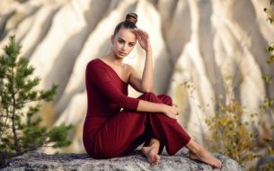 make-your-wardrobe-pop-with-czarina-jumpsuits