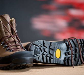 protect-your-toes-with-workscene-safety-shoes