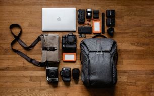 best-tech-organizer-bags-to-protect-your-gadgets